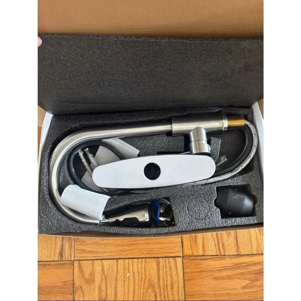 ✨New In Box✨ Single Hole Pull Down Kitchen Faucet Brushed Nickel Has All Parts
